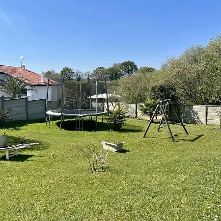 Apartament Maison T3 A Avec Terrasse Et Parking - Fr-1-495-7