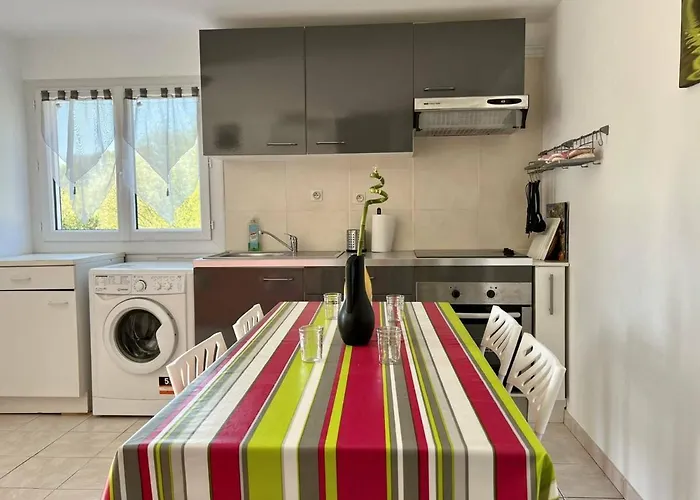 Maison T3 A Avec Terrasse Et Parking - Fr-1-495-7