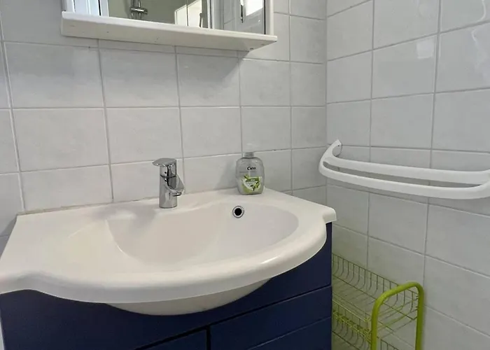 Maison T3 A Avec Terrasse Et Parking - Fr-1-495-7 公寓 *